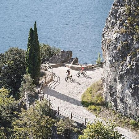 Me Ca - Appartamento Vacanze Riva del Garda Extérieur photo